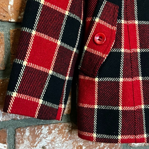 Red and black plaid coat - Picture 4 of 5